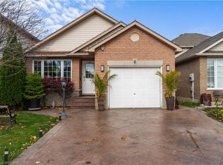 6 Bridgette Dr, Hamilton, ON L9A 5J8