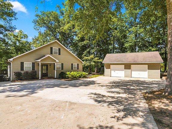 5th image of 703 W Pointe Dr