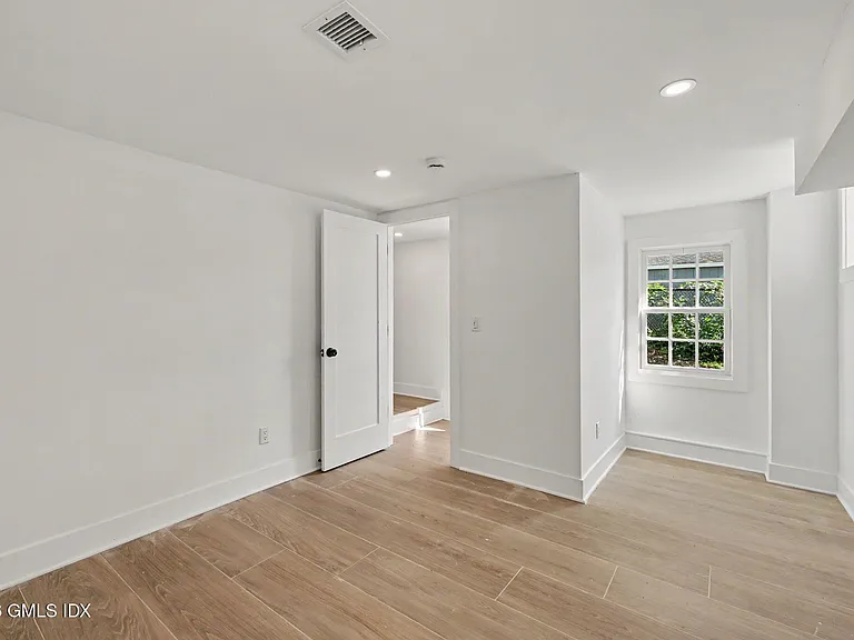 25 Hoover Rd — Photo 27
