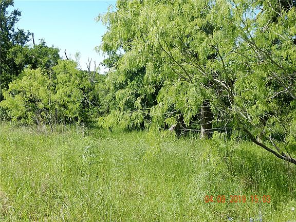 3rd image of 110 E Waiehu Ln