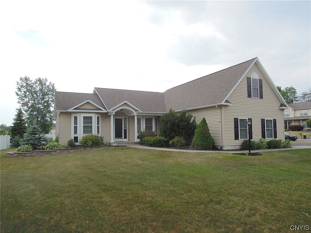 8275 Justin Dr, Clay, NY 13041 Zillow