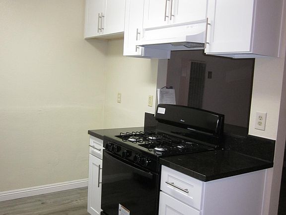 5th image of 6552 Westpark Pl APT B