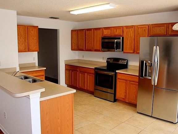 5th image of 1767 Vale Dr