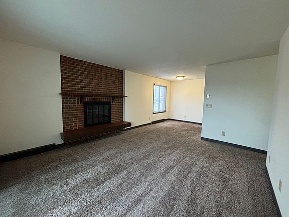2nd image of 3114 3rd St N APT 206