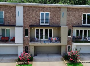 319 E Noble Ln, Fayetteville, AR 72703