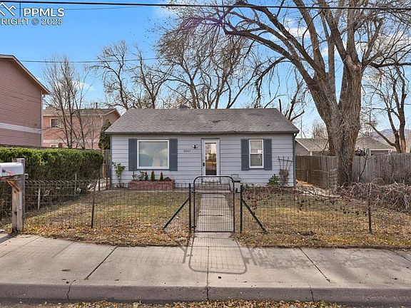 4th image of 2607 E Dale St
