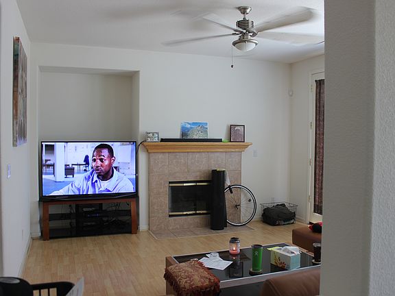 4th image of 2586 Greystone Dr