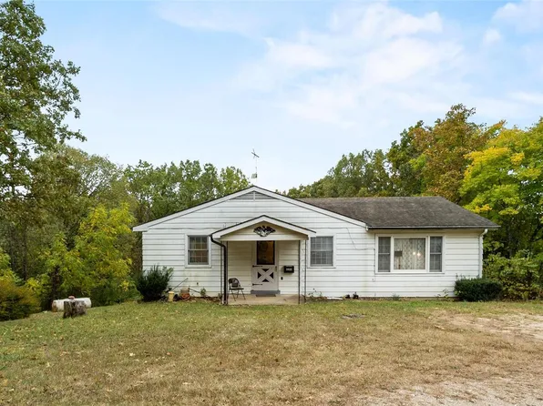 3922 Fountain City Rd, De Soto, MO 63020