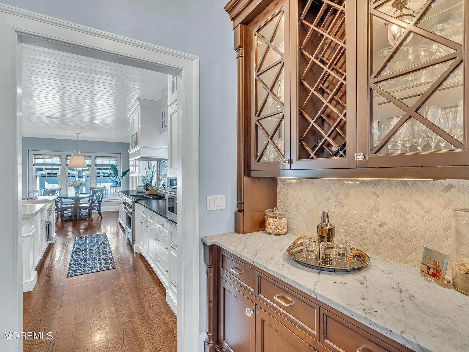 4 bed, 4.5 bath, $17,000 — Photo 3