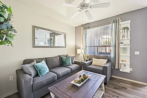 The Villas at Camelback Crossing — Photo 101