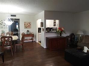 3rd image of 516 Mansfield M #516