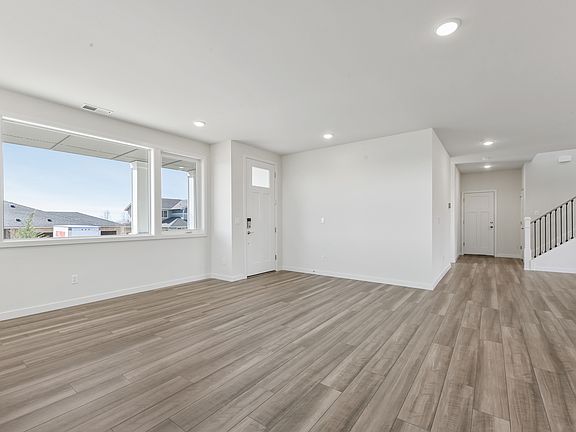 5th image of 5450 Lasiandra Dr