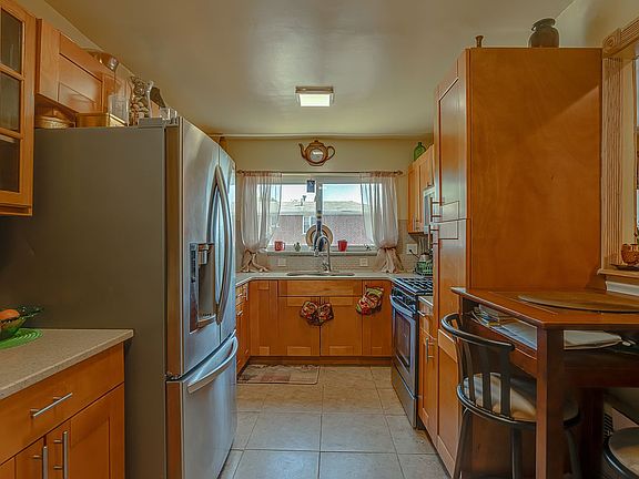 5th image of 5518 Avenue