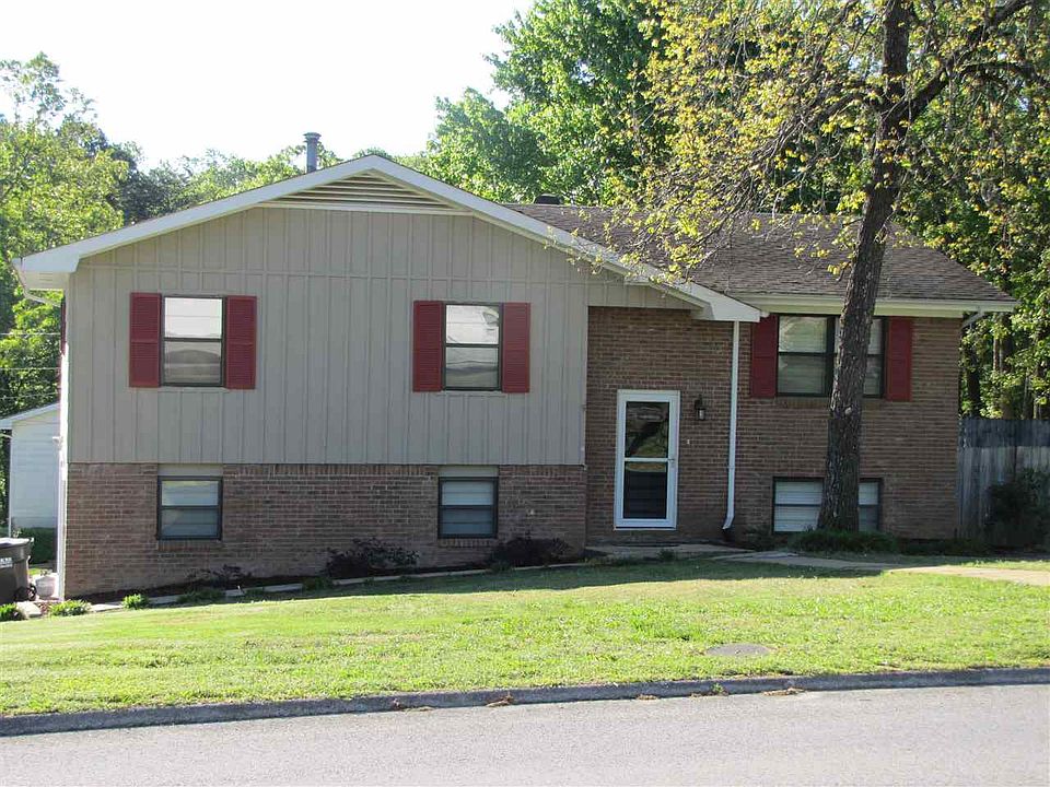 1st image of 2504 Maplewood Dr