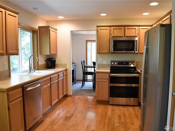 5th image of 14009 52nd Ave W #A