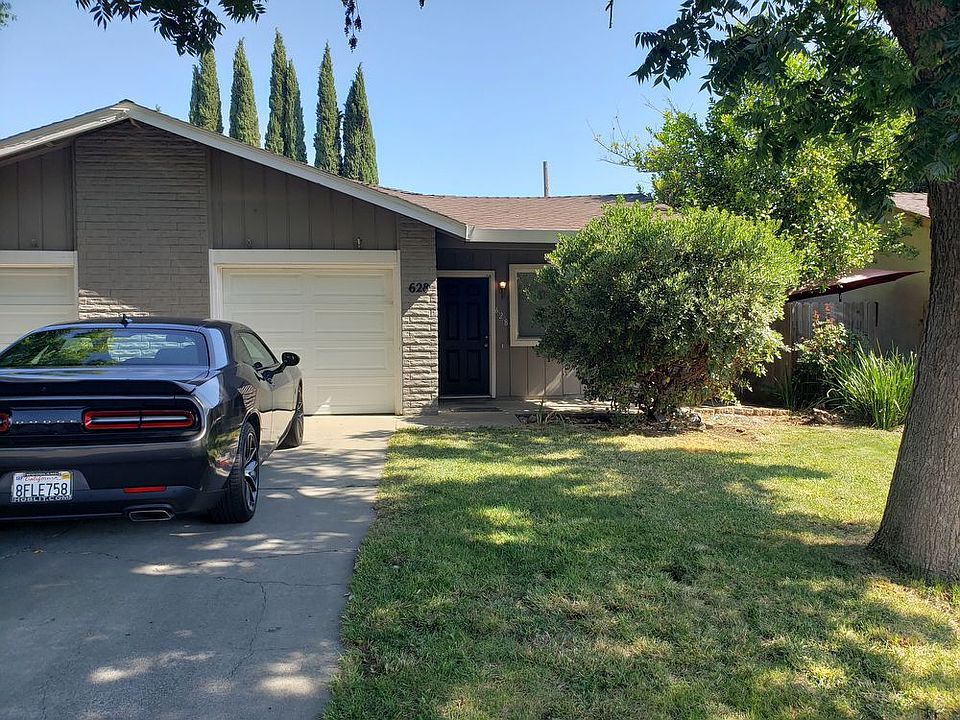 1st image of 628 Acacia Way