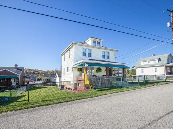 33 Fairgarden St, Republic, PA 15475