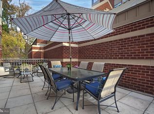 5802 Nicholson Ln #2-206, Rockville, MD 20852