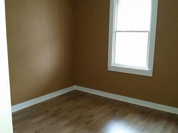 4th image of 1225 Gardner St