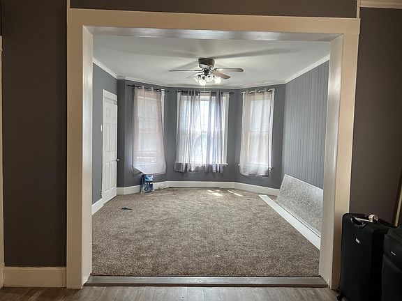 4th image of 3840 W Diversey Ave