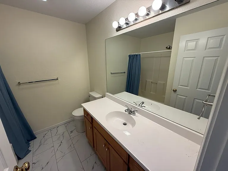 1326 N Frideriki Dr — Photo 21
