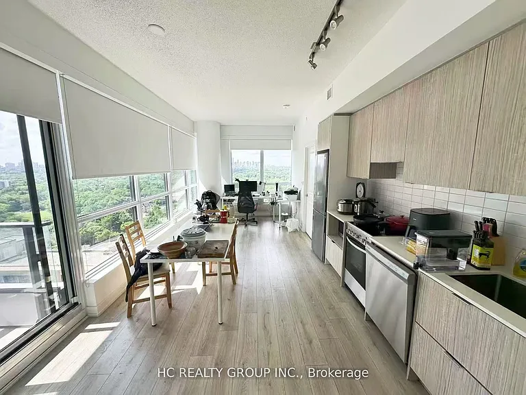 395 Bloor St E #1905 — Photo 2