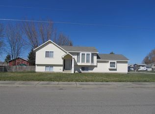 805 N Corbin Ct, Greenacres, WA 99016