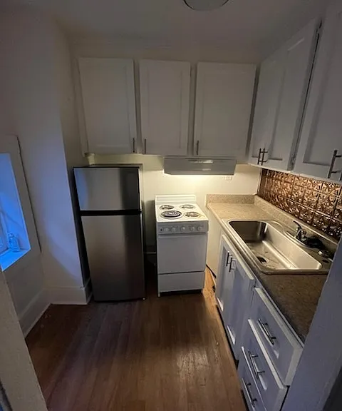 293 King St — Photo 1