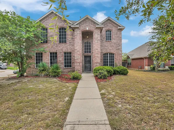 960 Sherry Ln, Saginaw, TX 76179