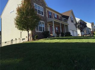 924 Kingston Ln, Breinigsville, PA 18031