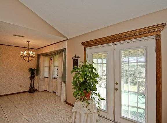 2nd image of 9303 Glynn Ln