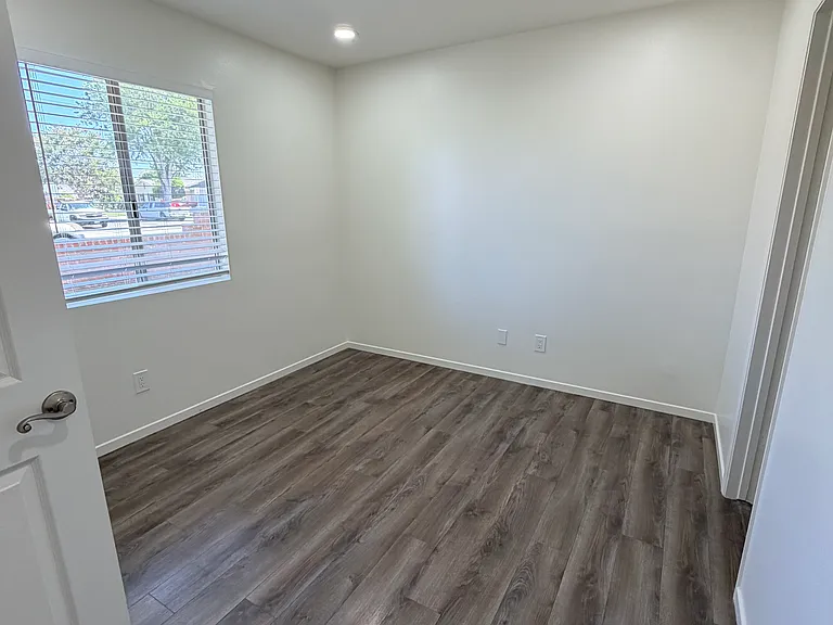 3342 Bradbury Rd #9 — Photo 6