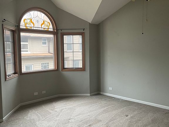 2nd image of 309 Elgin Ave APT D