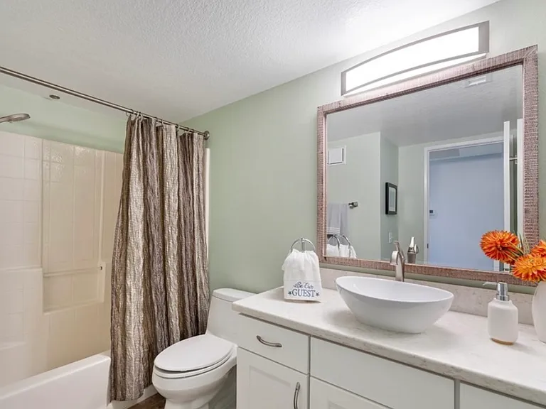 19801 Meadow Ridge Dr — Photo 18