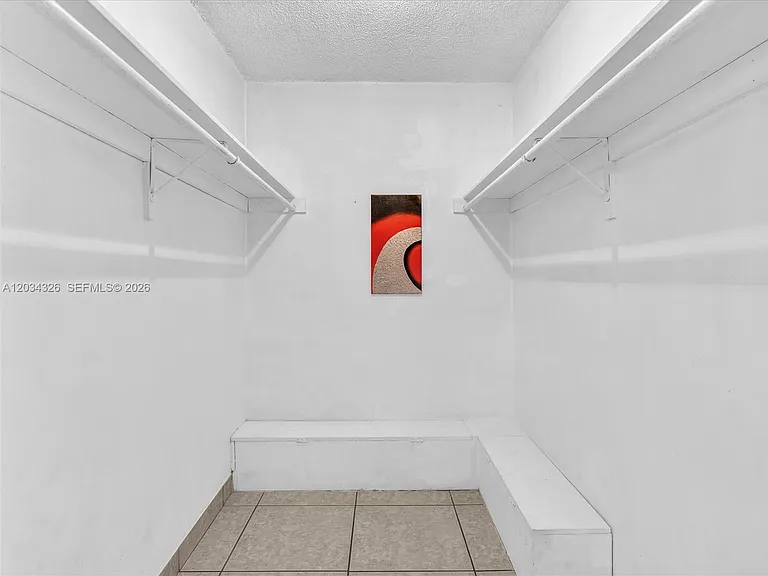 210 NW 87th Ave #L206 — Photo 37