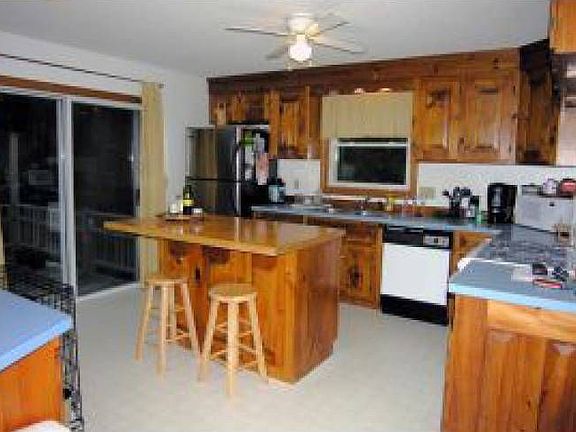 Lg kitchen - b-fast bar