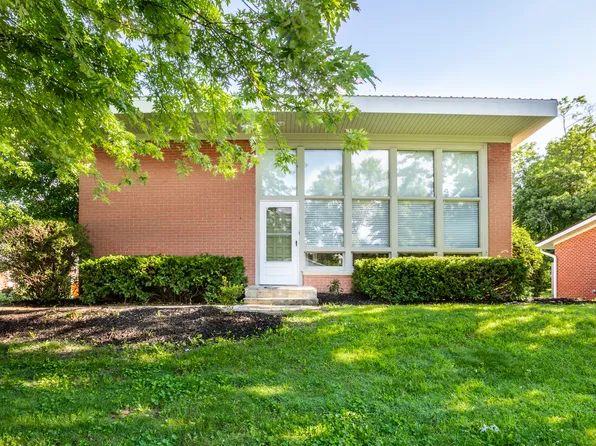 307 W Roosevelt Dr, Greenfield, IN 46140
