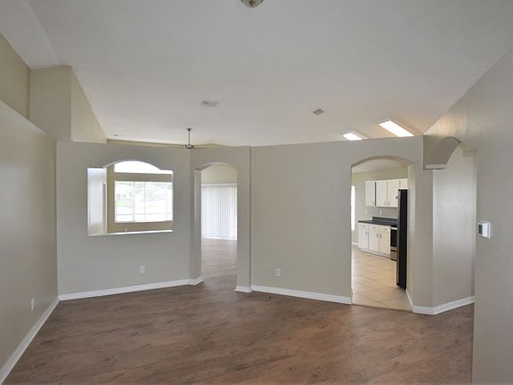 2nd image of 10237 Oasis Palm Dr