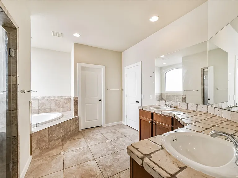 11025 Robin Hood Ct — Photo 30