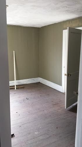 2nd image of 736 Fairview St