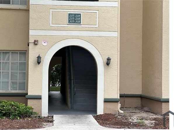 2520 Centergate Dr APT 206