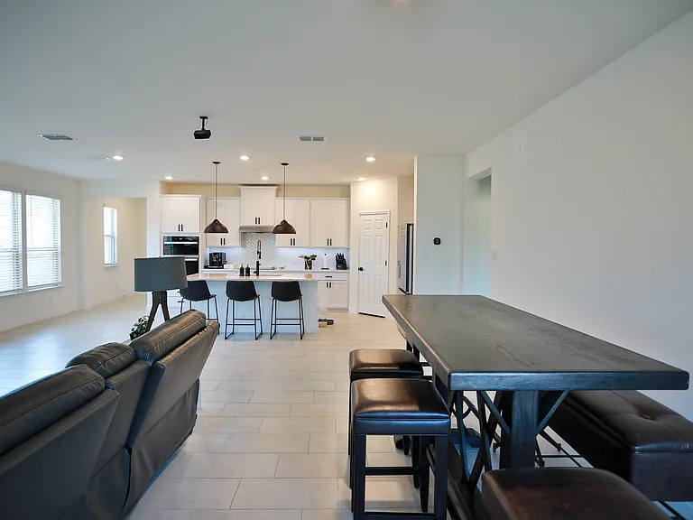 2412 Wheeler Ave — Photo 8