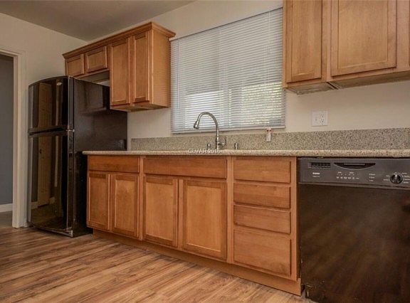 4th image of 2209 Dune Dr