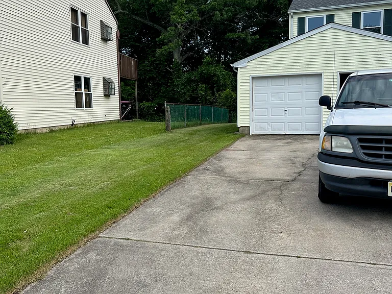 16 Maynard Dr #B — Photo 13