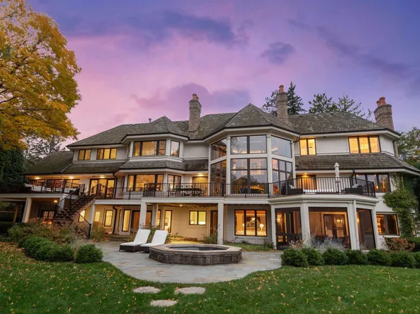 2505 Cedar Point Dr, Wayzata, MN 55391