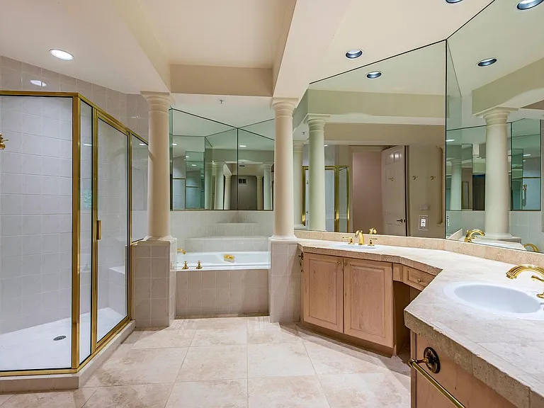 157 Colonade Cir #1002 — Photo 7