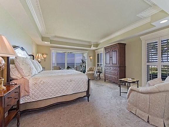 5th image of 1285 Gulf Shore Blvd N APT 1B
