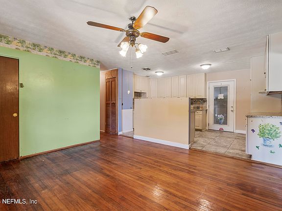 4th image of 101 S OAKRIDGE Avenue