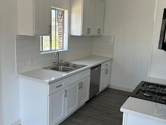 3rd image of 7321-2-6 N Variel Ave #6-07
