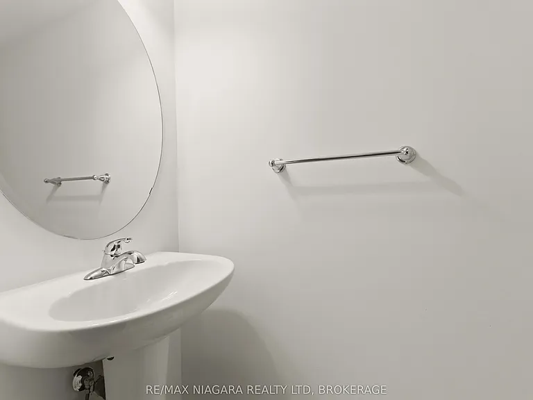 48 Juneberry Rd — Photo 10